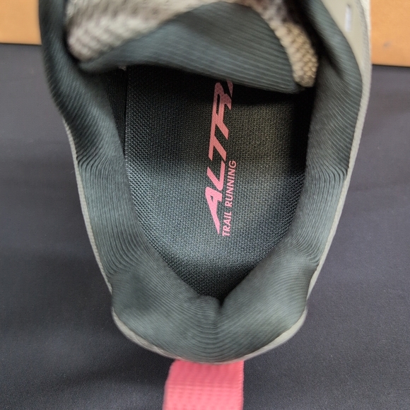 Altra Lone Peak 9 Women's Trail Running Shoes US 11 Green - Picture 10 of 15